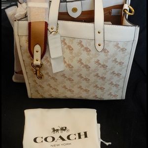 ❤️ Coach Horse & Carriage Coated Canvas 89143 B4/C